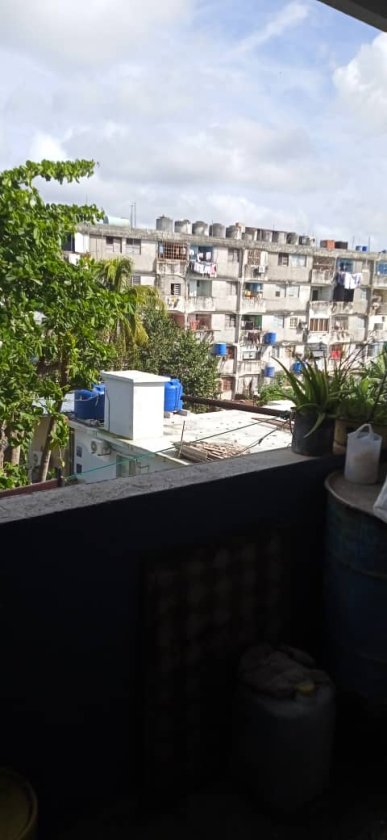 Apartamento de 2 habitaciones en venta en Cotorro, La Habana