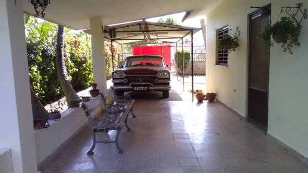 Casa Independiente de 4 habitaciones en venta en La Lisa, La Habana - 11