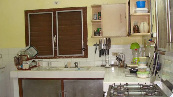 Casa Independiente de 4 habitaciones en venta en La Lisa, La Habana - 5