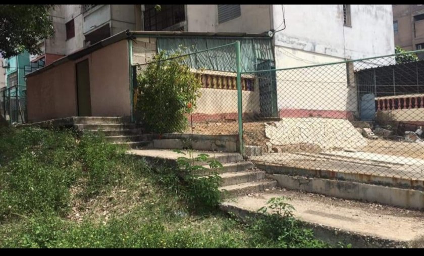 Casa Independiente de 4 habitaciones en venta en Habana del Este, La Habana