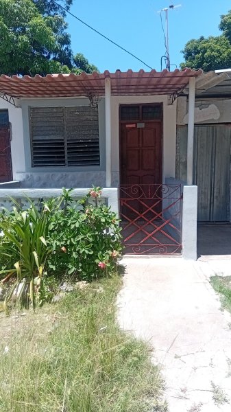 Casa de 2 habitaciones en venta en Matanzas