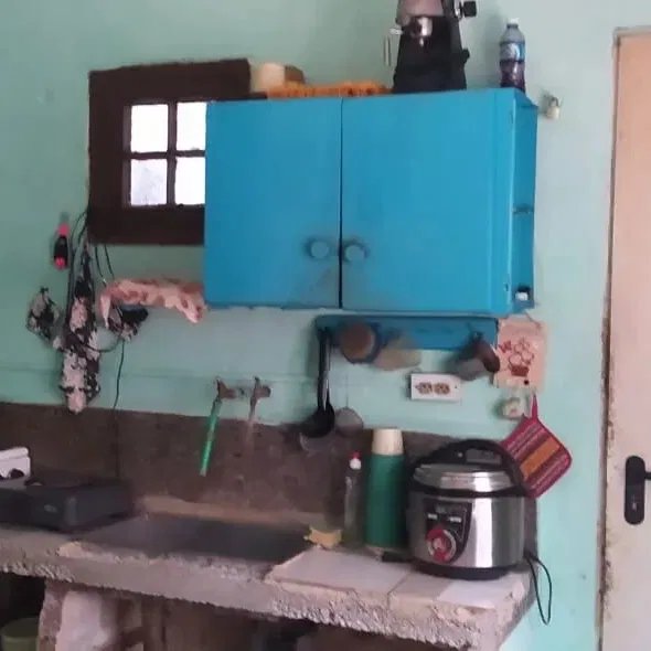 Casa de 2 habitaciones en venta en Guanabacoa, La Habana