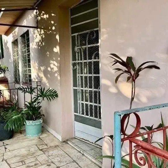 Apartamento de 5 habitaciones en venta en Miramar, Playa, La Habana