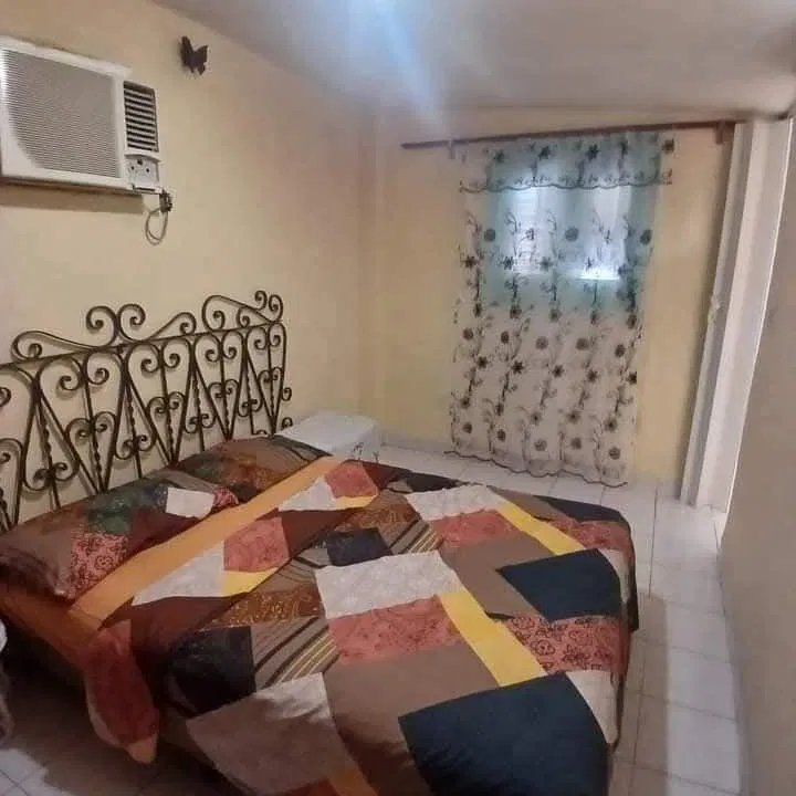 Apartamento de 5 habitaciones en venta en Miramar, Playa, La Habana