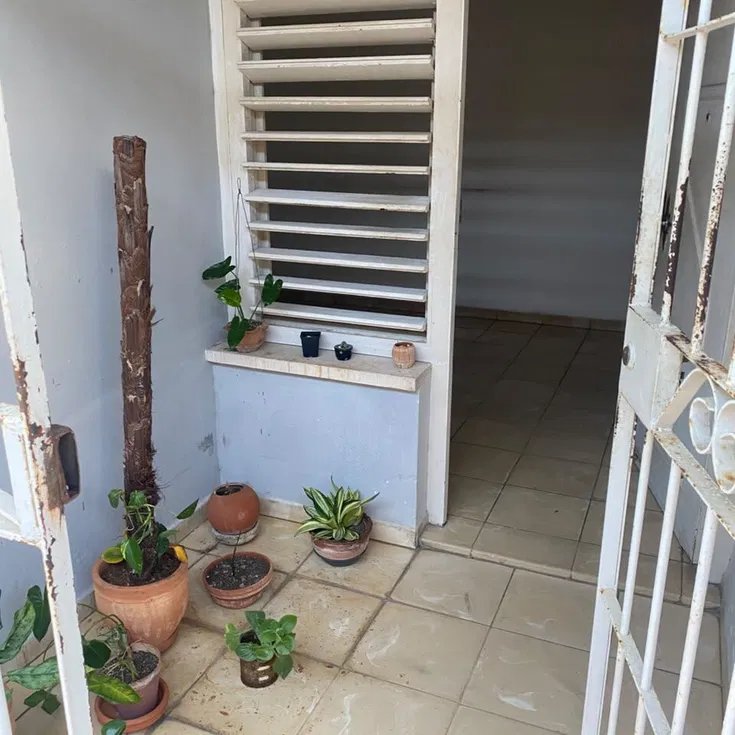 Casa de 2 habitaciones en venta en Diez de Octubre, La Habana