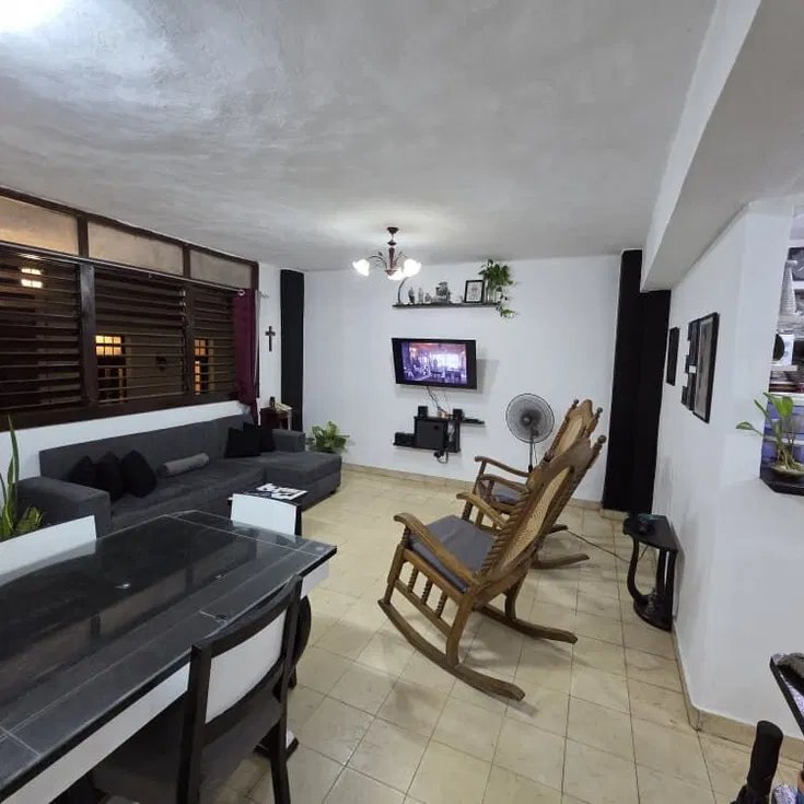 Apartamento de 2 habitaciones en venta en Habana Vieja, La Habana