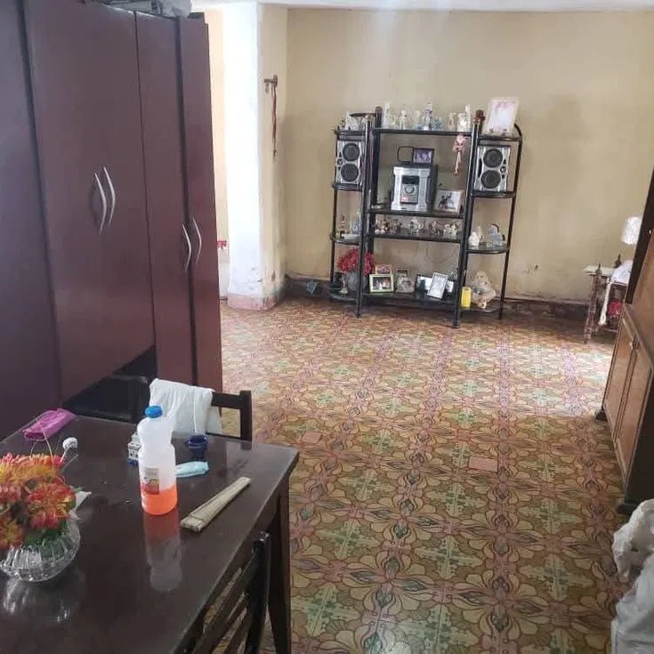 Biplanta de 3 habitaciones en venta en Diez de Octubre, La Habana
