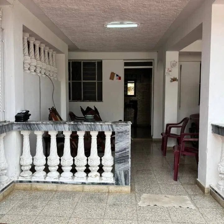 Casa de 2 habitaciones en venta en La Lisa, La Habana