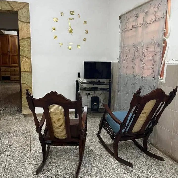 Casa de 2 habitaciones en venta en La Lisa, La Habana