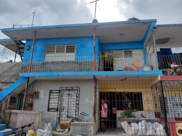 Duplex with 4 bedrooms for sale in Holguín