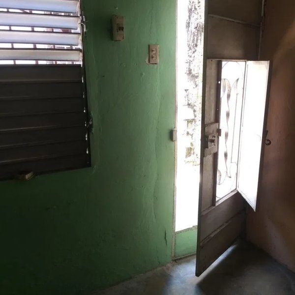 Casa de 2 habitaciones en venta en Playa, La Habana - 4