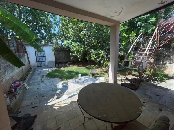 Casa Independiente de 2 habitaciones en venta en La Lisa, La Habana
