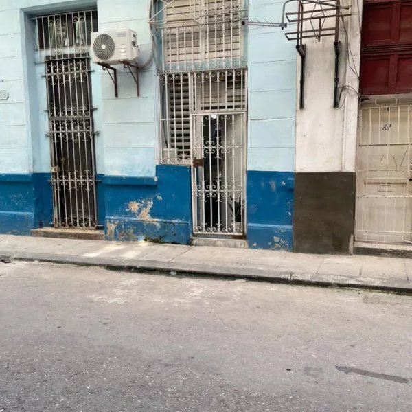 Casa de 2 habitaciones en venta en Habana Vieja, La Habana