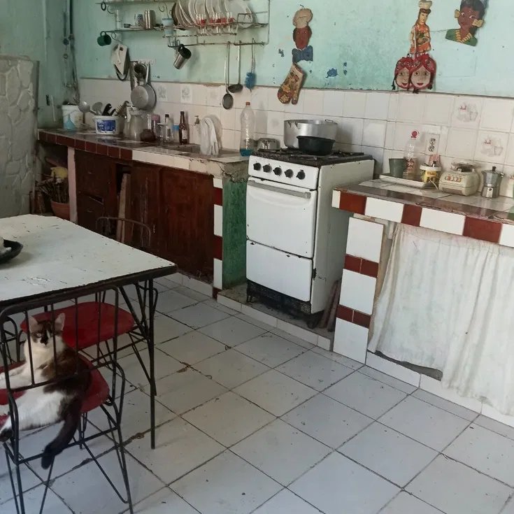 House with 4 bedrooms for sale in Centro Habana, La Habana
