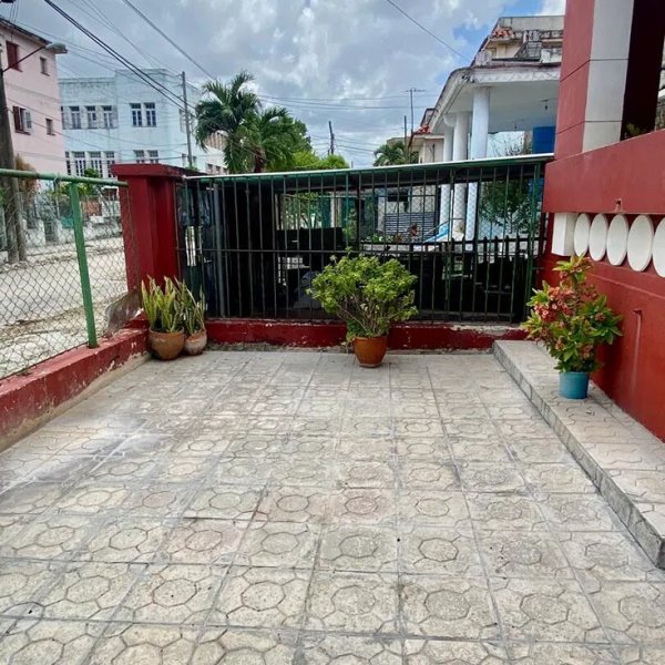 House with 5 bedrooms for sale in Santos Suárez, Diez de Octubre, La Habana - 3