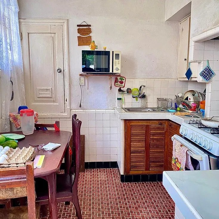 Casa de 5 habitaciones en venta en Santos Suárez, Diez de Octubre, La Habana