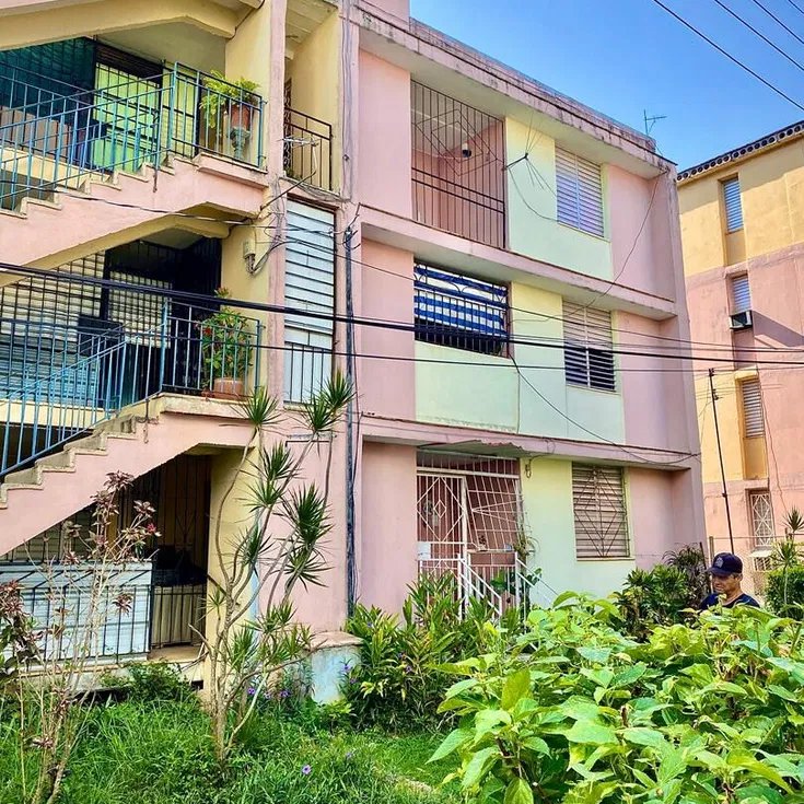 Apartamento de 3 habitaciones en venta en Casino Deportivo, Cerro, La Habana