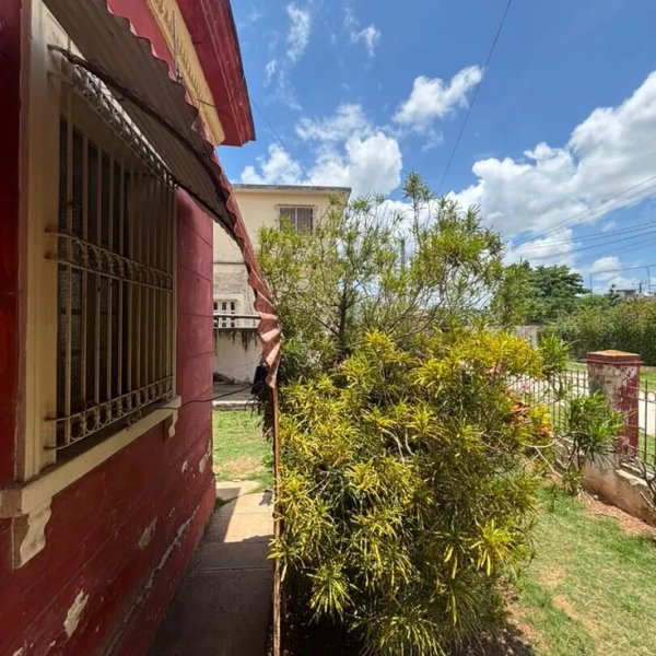 Casa de 3 habitaciones en venta en Marianao, La Habana - 4