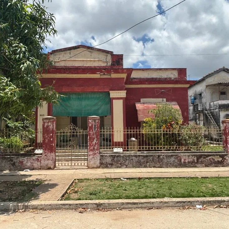 House with 3 bedrooms for sale in Marianao, La Habana