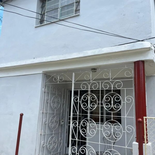 Duplex with 3 bedrooms for sale in Diezmero, San Miguel del Padrón, La Habana
