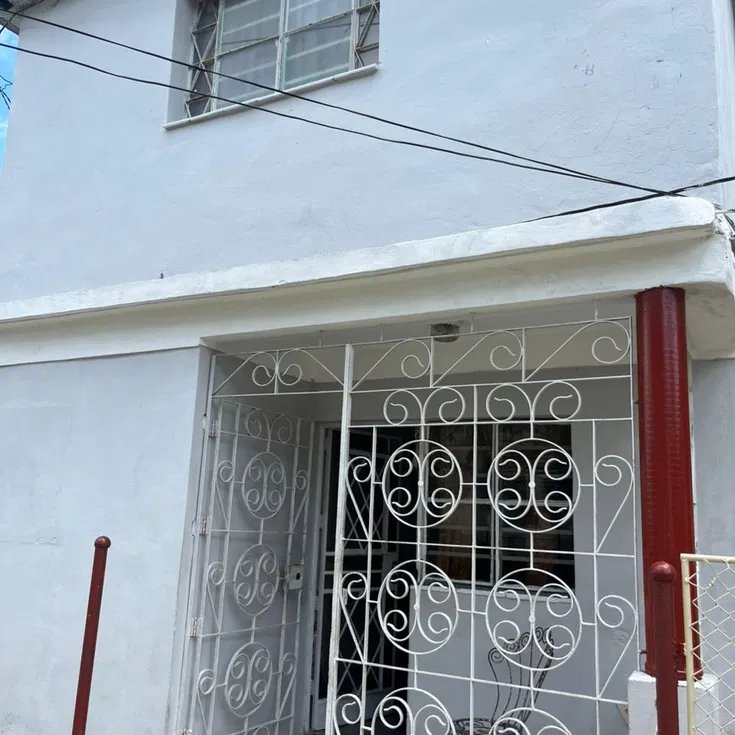 Biplanta de 3 habitaciones en venta en Diezmero, San Miguel del Padrón, La Habana
