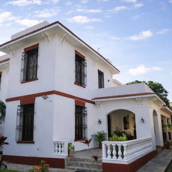 Casa de 6 habitaciones en venta en Plaza de la Revolución, La Habana