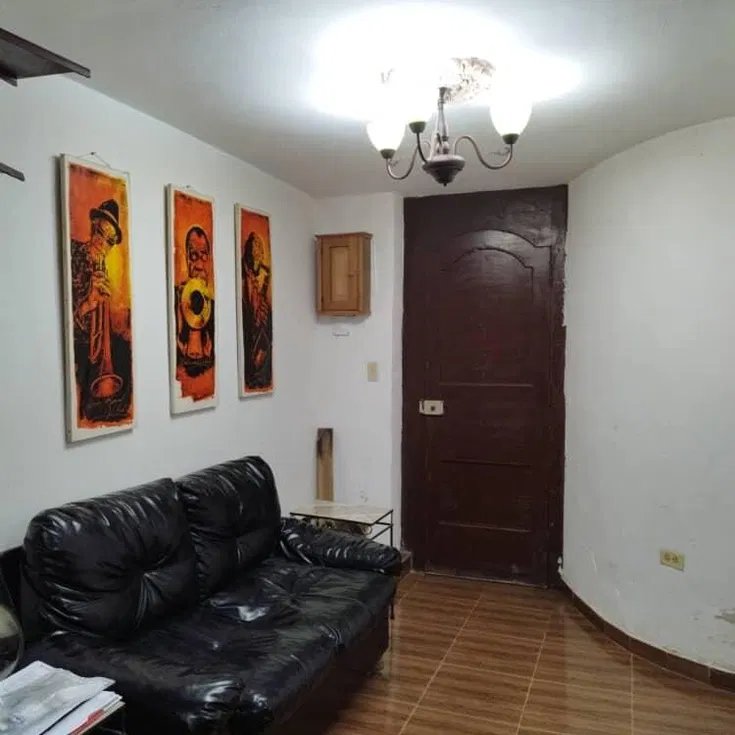 Apartamento de 2 habitaciones en venta en Habana Vieja, La Habana