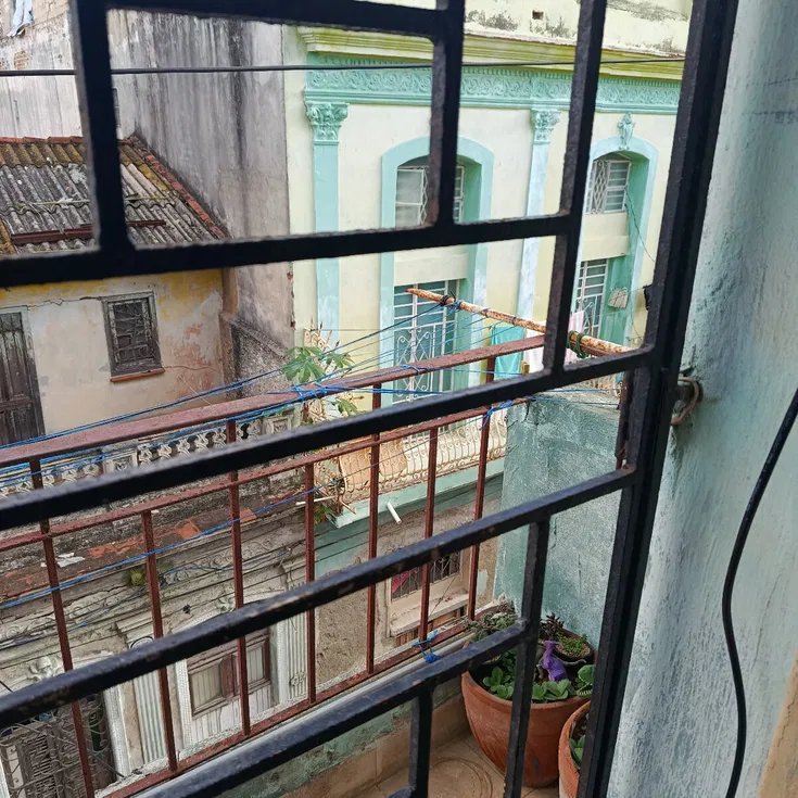 Apartment with 2 bedrooms for sale in Centro Habana, La Habana