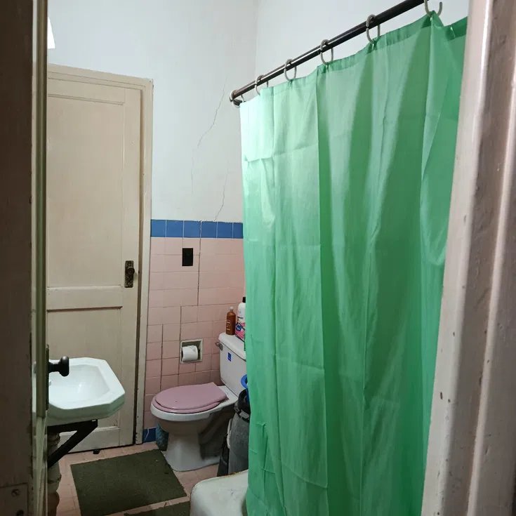 Apartment with 2 bedrooms for sale in Centro Habana, La Habana