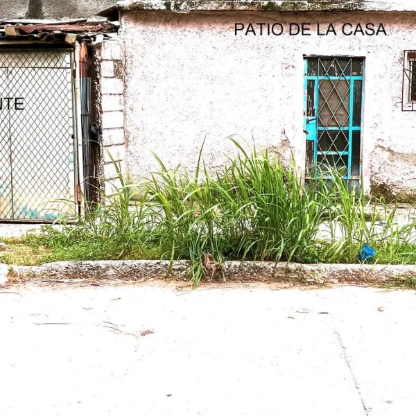 Apartamento de 3 habitaciones en venta en Habana del Este, La Habana - Miniatura 1