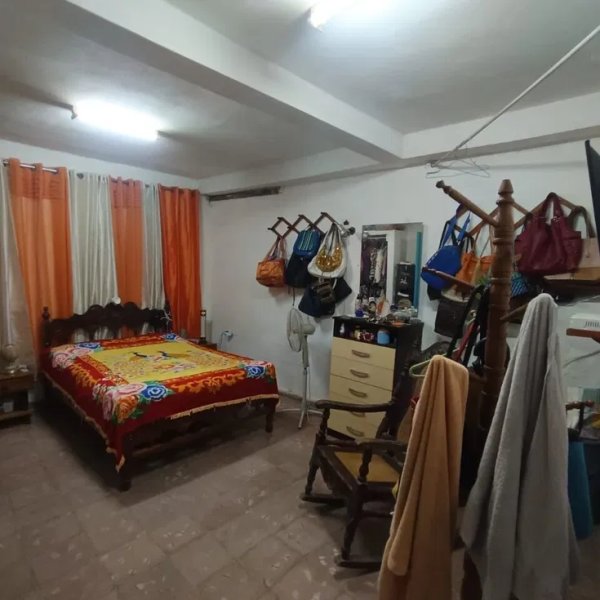 Casa de 3 habitaciones en venta en Centro Habana, La Habana - 2