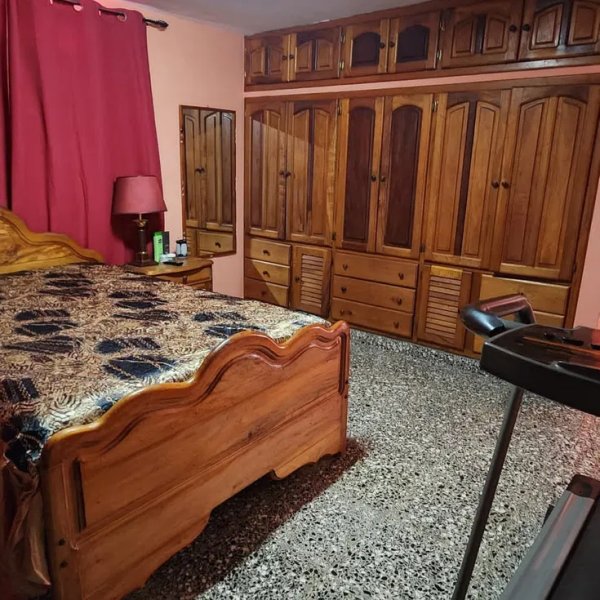 Biplanta de 2 habitaciones en venta en Marianao, La Habana - 7