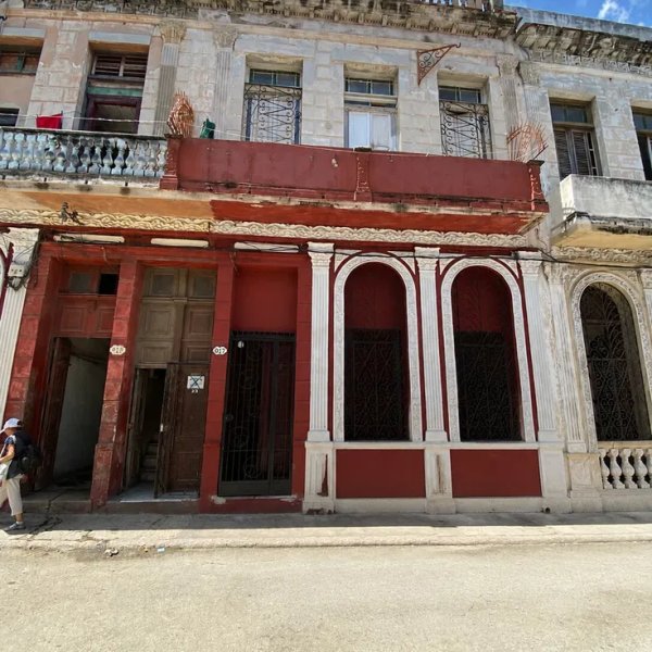Casa de 5 habitaciones en venta en Centro Habana, La Habana