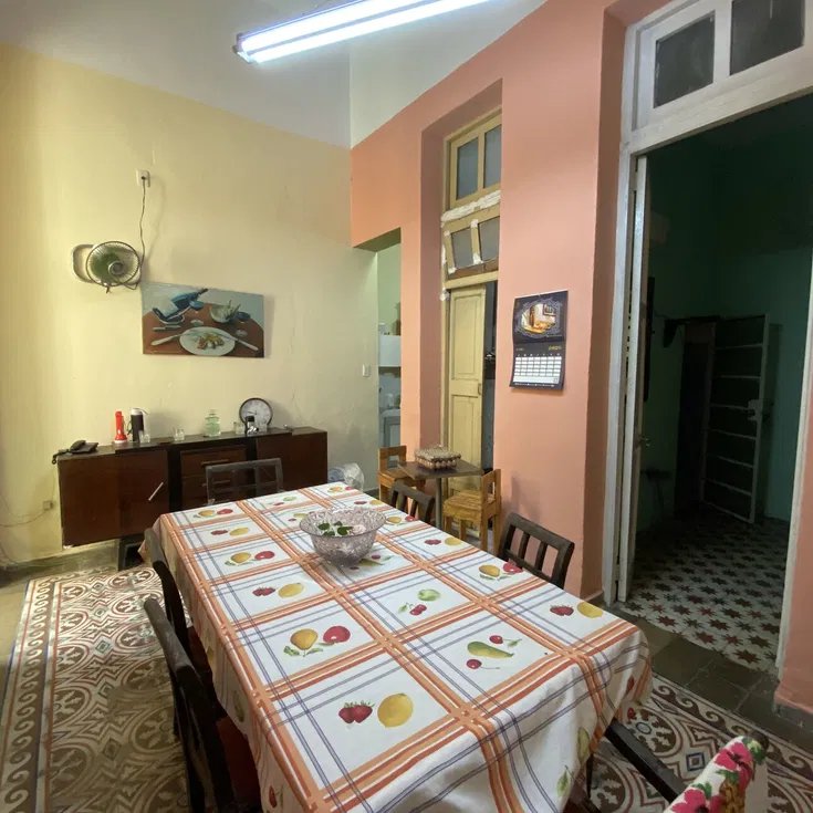 Casa de 5 habitaciones en venta en Centro Habana, La Habana