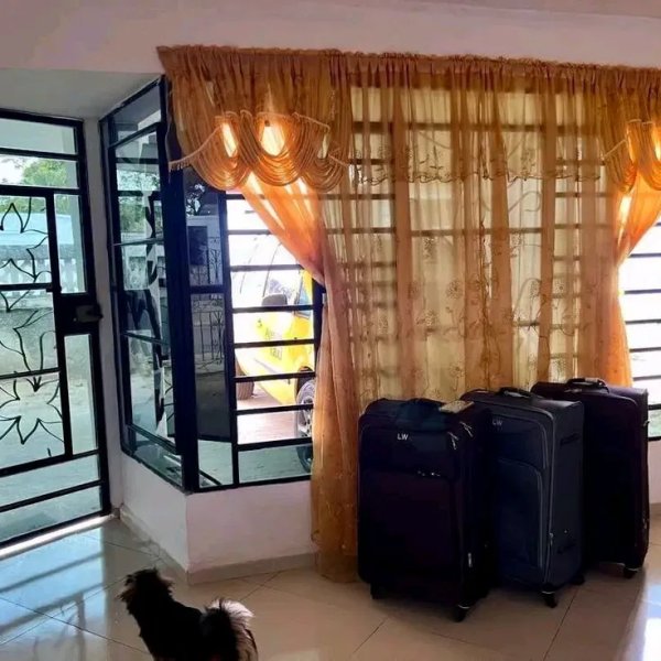 Casa de 3 habitaciones en venta en Guanabo, Habana del Este, La Habana - 3