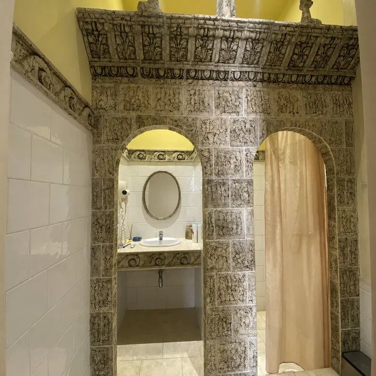 Colonial with 4 bedrooms for sale in Habana Vieja, La Habana