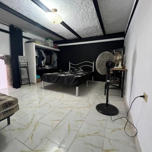 Casa de 3 habitaciones en venta en Habana Vieja, La Habana - 5