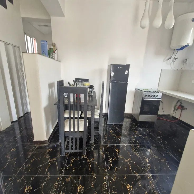 Apartamento de 2 habitaciones en venta en Centro Habana, La Habana