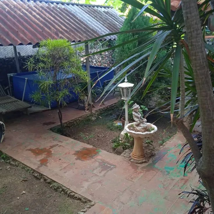 Casa de 5 habitaciones en venta en Casino Deportivo, Cerro, La Habana