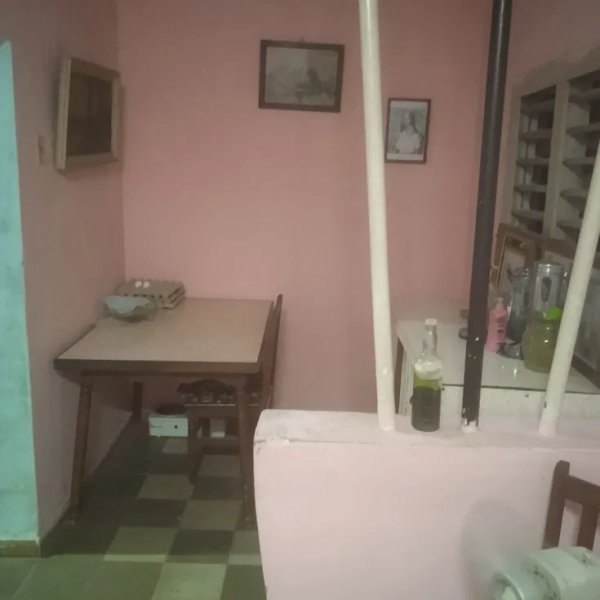 Biplanta de 4 habitaciones en venta en Santiago de las Vegas, Boyeros, La Habana - 4