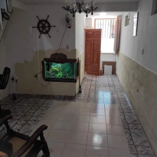 Apartment with 4 bedrooms for sale in Centro Habana, La Habana - 2
