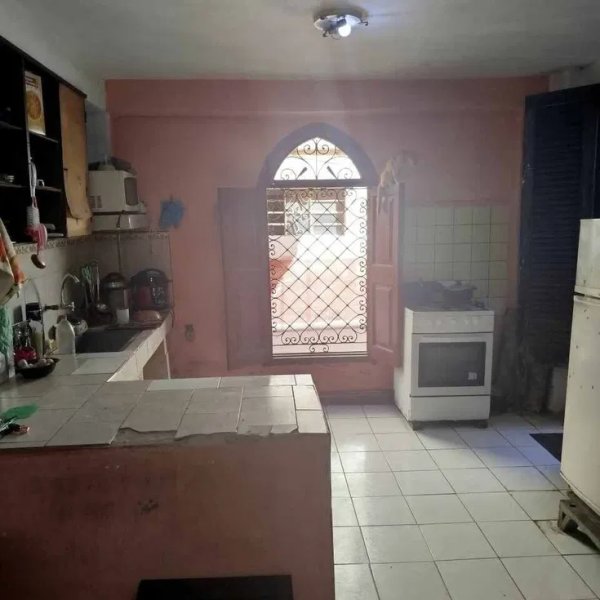 Duplex with 4 bedrooms for sale in Centro Habana, La Habana - 3