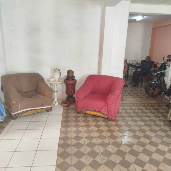 Duplex with 4 bedrooms for sale in Centro Habana, La Habana - 8