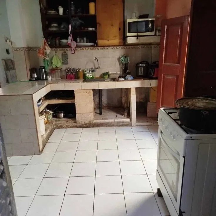 Duplex with 4 bedrooms for sale in Centro Habana, La Habana