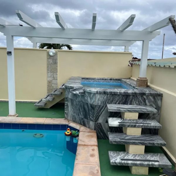 Casa de 3 habitaciones en venta en Guanabo, Habana del Este, La Habana - 2