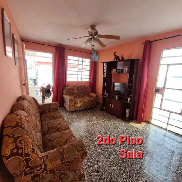 Casa de 2 habitaciones en venta en Marianao, La Habana - 2