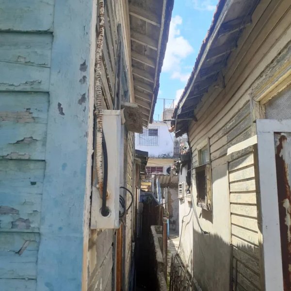 Casa de 2 habitaciones en venta en Ampliación Almendares, Playa, La Habana - 5