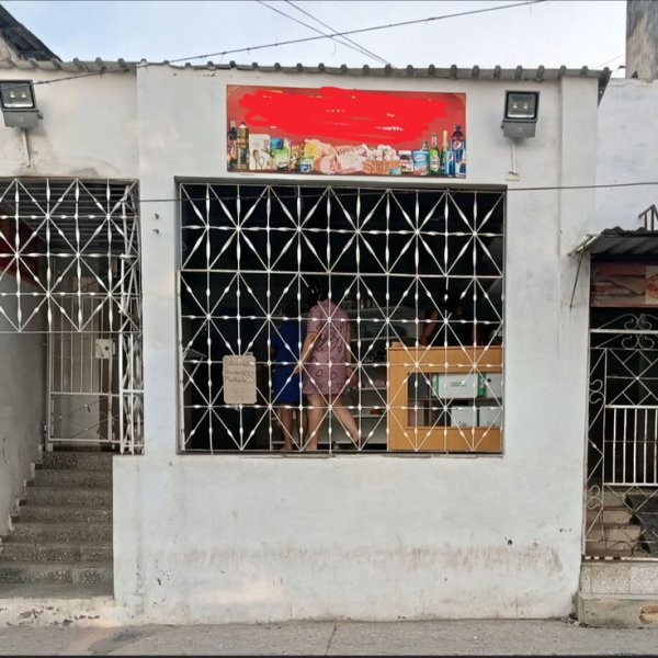Casa de 3 habitaciones en venta en Marianao, La Habana