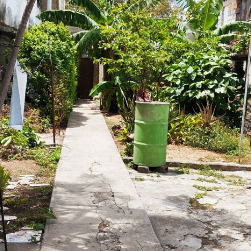 Casa de 3 habitaciones en venta en Marianao, La Habana