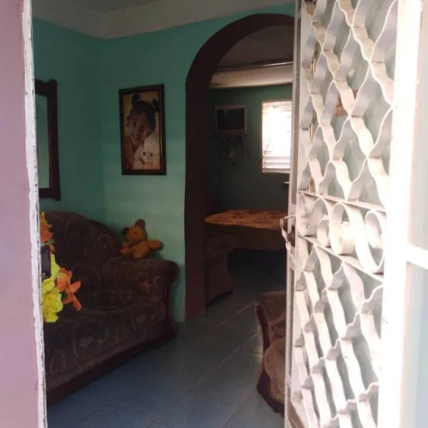Casa de 3 habitaciones en venta en Lawton, Diez de Octubre, La Habana